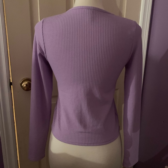 2 for $20 tops size S - can be worn casually or dressed up - Picture 9 of 9